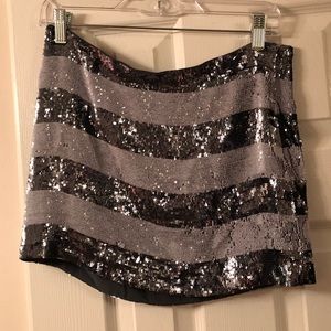 Haute hippie silver stripe sequin skirt size small
